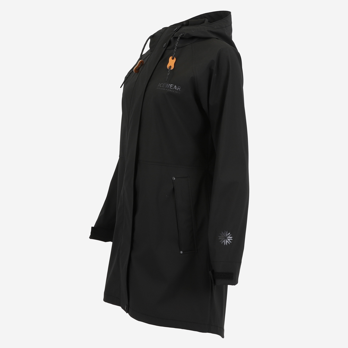 dogg-black-raincoat-women-iceland-rainjacket_107_2.jpeg